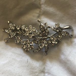 GC crystal brooch